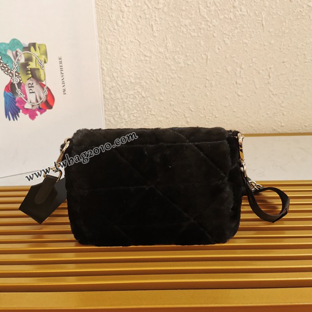 Prada專櫃新款毛絨絨三合一肩背包 1BC292 普拉達羊絨毛料女包 csp1340